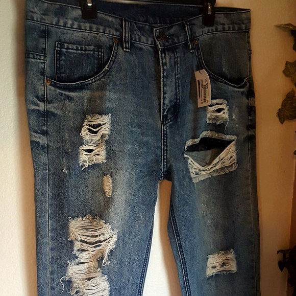 Young and Reckless men's distressed Jeans size 36 - Picture 3 of 8